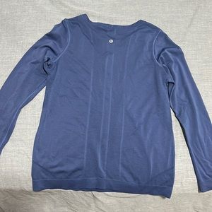 Lululemon swiftly tech long sleeve shirt ,light purple size 6